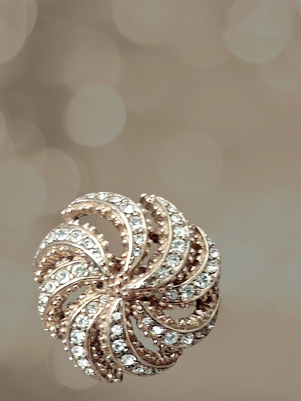 Vintage Rhinestone Swirl Brooch